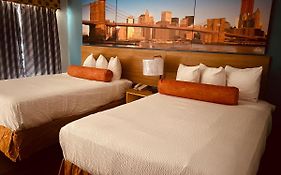 Days Inn By Wyndham Queensbury/Lake George